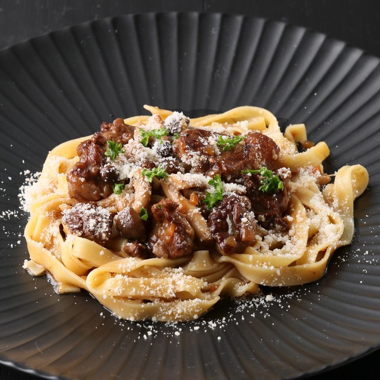 鳥取和牛の牛すじラグーパスタ