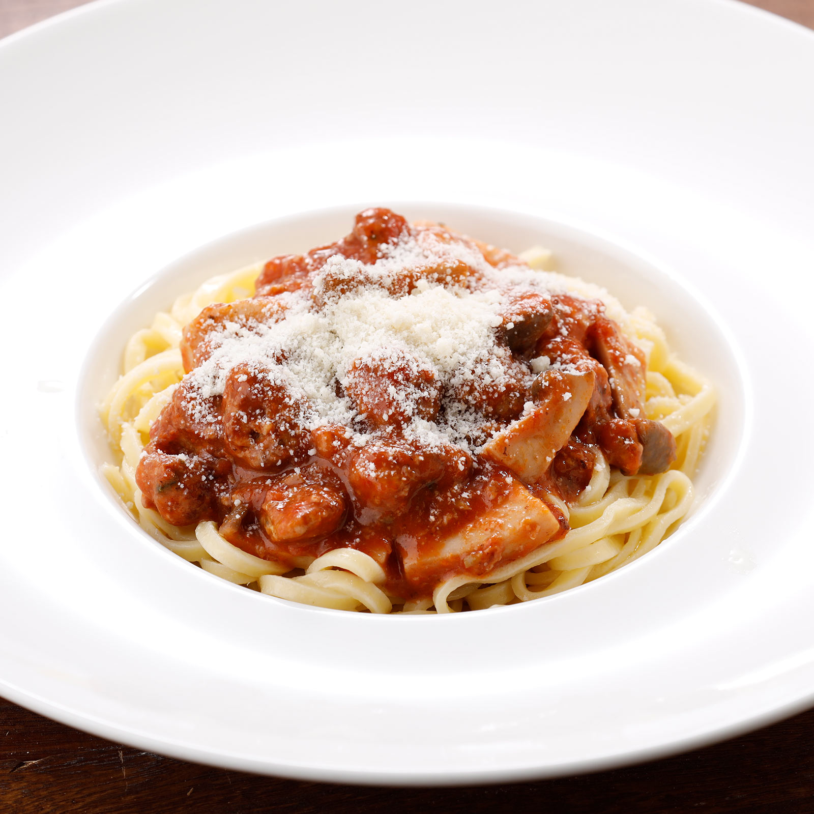 ゴロゴロひき肉のトマトパスタ（2食入）