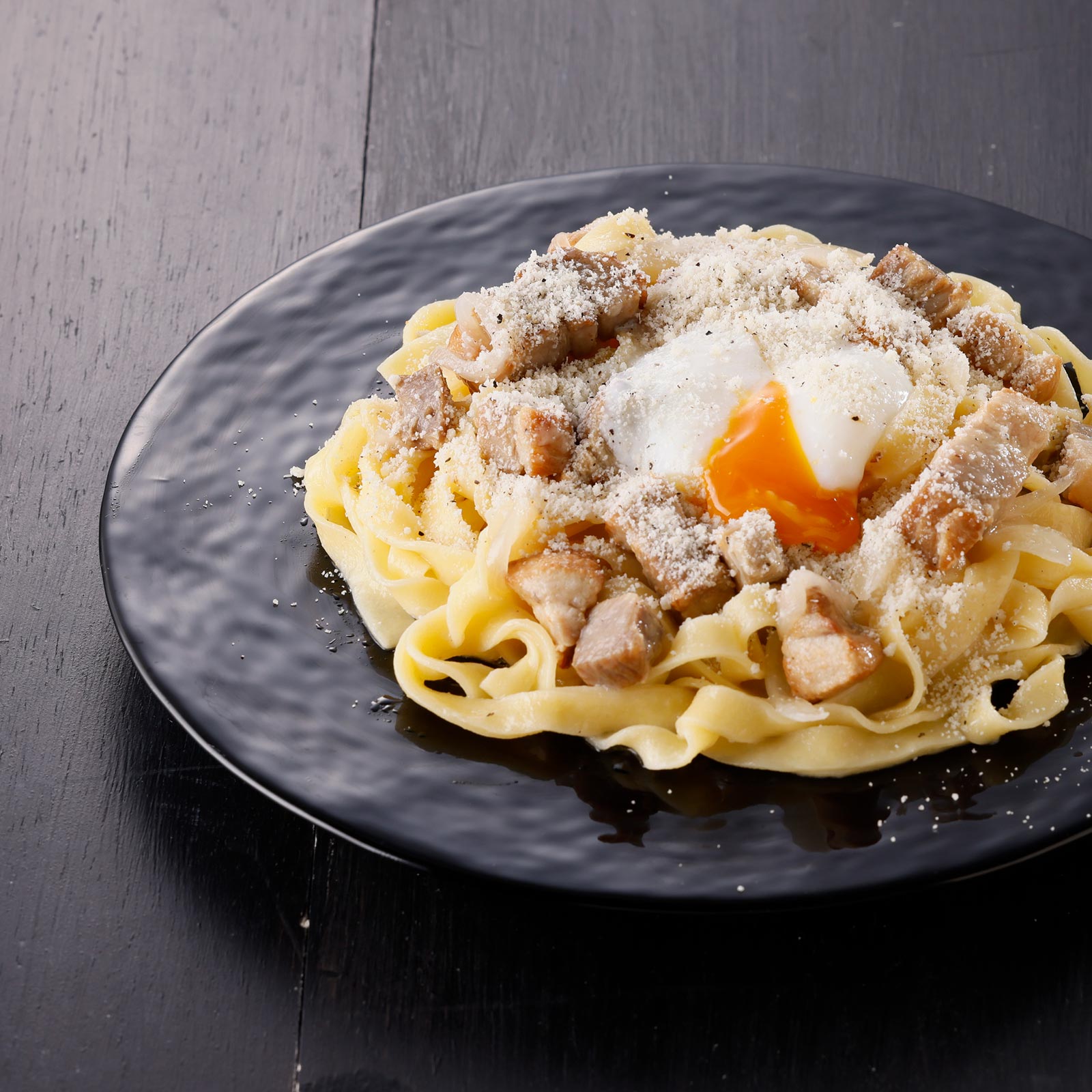 天美卵と自家製ベーコンのパスタ（2食入）