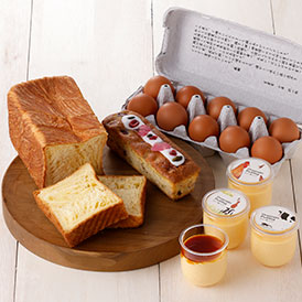 さくらのミニパウンドケーキとデニッシュブレッドに、朝採れ新鮮な天美卵と人気のぷりんを詰め合わせ