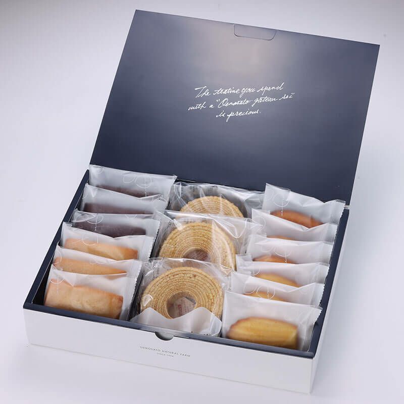 ギフトにもおすすめの化粧箱入り_郷の焼き菓子ボックスB