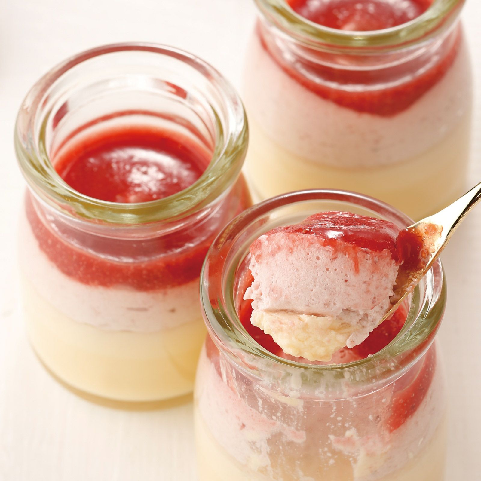 ひなまつりセット　大江ノ郷自然牧場　無添加冷凍スイーツ　人気お取り寄せ　苺ぷりん