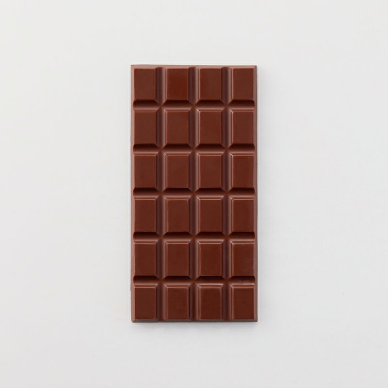 コロンビア産のカカオ豆で作るカカオ55％のミルクチョコレート